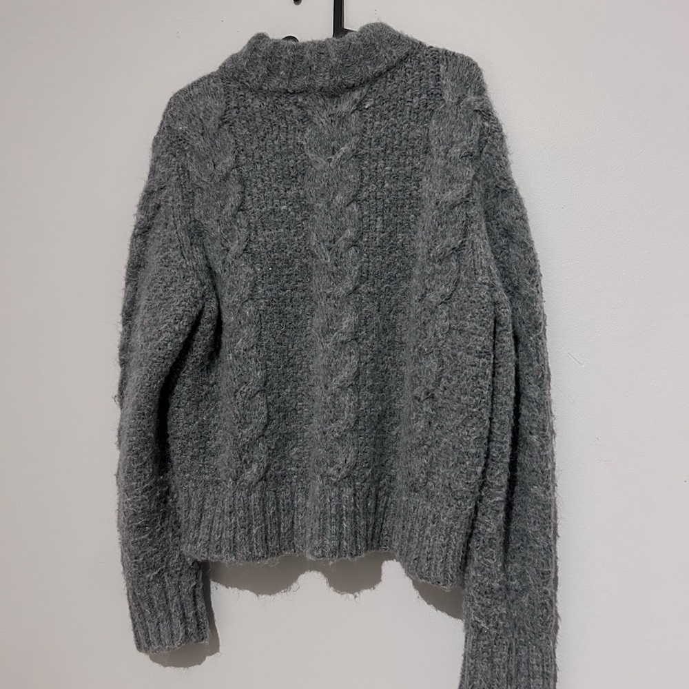 American Eagle Outfitters Gray Cable Knit Turtleneck Sweater - Picture 1 of 5